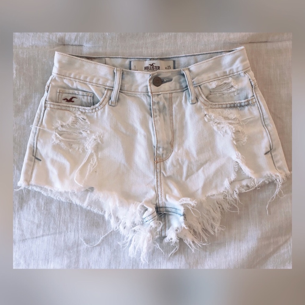 Hollister jean distressed shorts 27